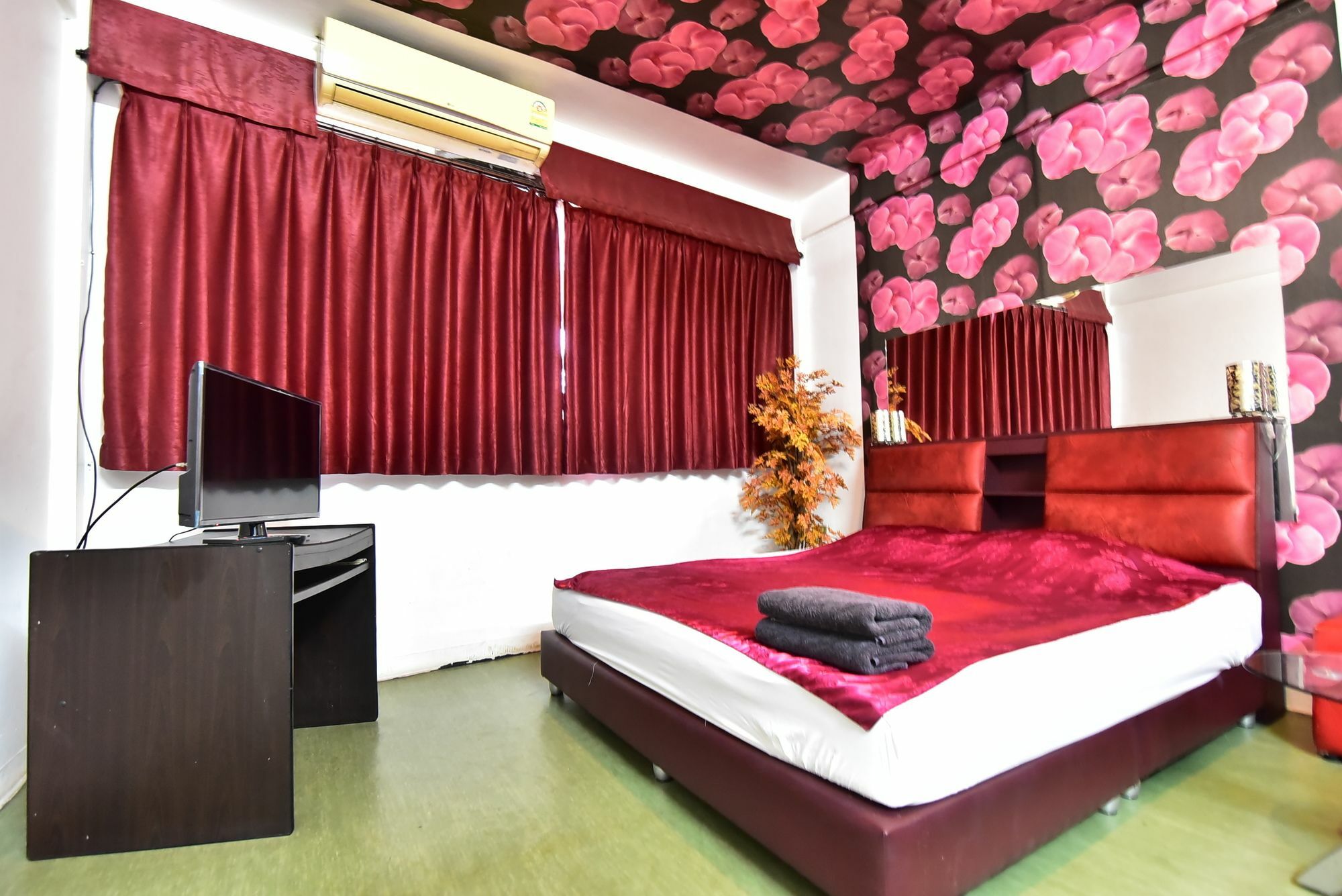 Maxwell Inn Pattaya Εξωτερικό φωτογραφία